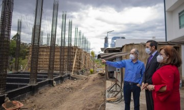 Rector Buap supervisa construcción de nuevo edificio para la Escuela de Artes Plásticas y Audiovisules