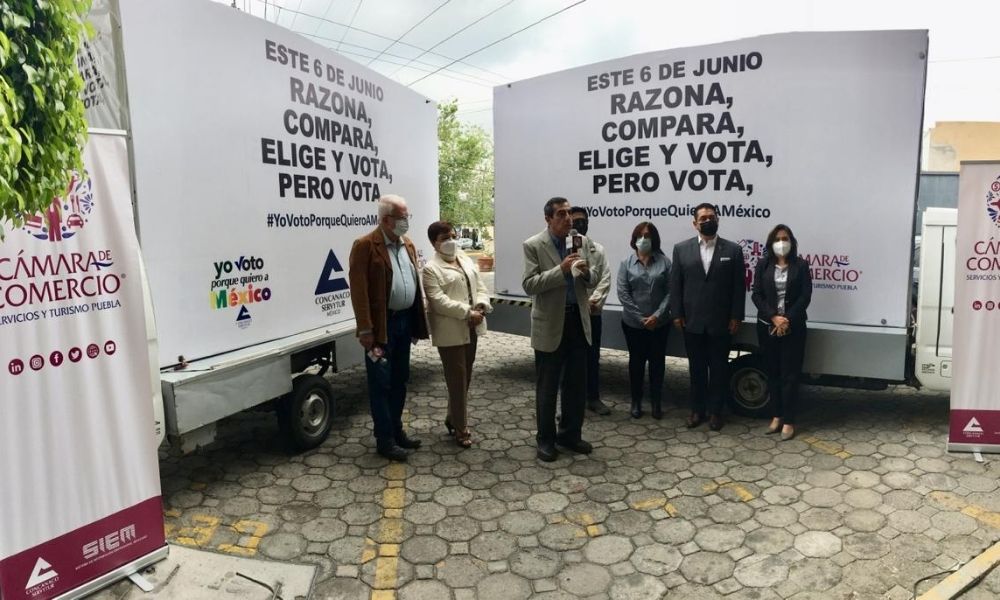 En calles de Puebla promueven el voto “Razona, compara, elige y vota, pero vota”