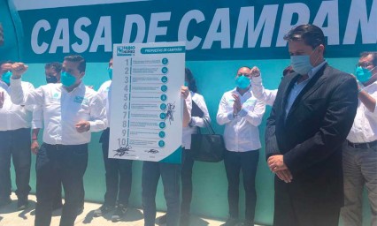 Ante notario, Fabio Núñez candidato a diputado local de Puebla firmó sus compromisos de campaña