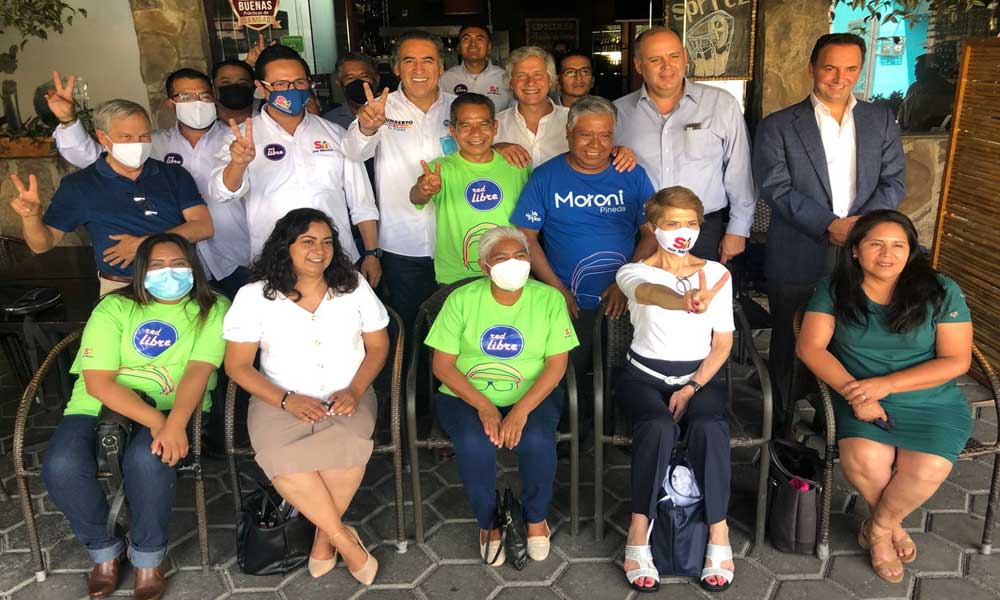 Humberto Aguilar Coronado se reúne con integrantes del movimiento Sí Por México