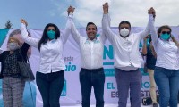 Cierra campaña Fabio Núñez con locatarios del mercado Zapata y vecinos del Distrito 19 