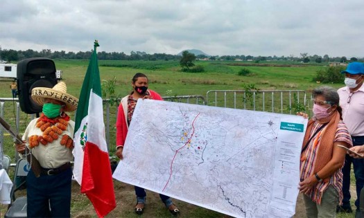 Extracción excesiva de agua por 150 empresas provocaron el socavón en Puebla, denuncian Pueblos Originarios