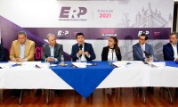 Pide Eduardo Rivera apoyo a empresarios, académicos y líderes sindicales para gobernar Puebla 