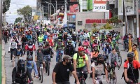 Realizan mega rodada para exigir inclusión vial en Puebla