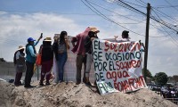 Ante opinión de CONAGUA, Bonafont exige retirar a manifestantes que bloquean los accesos a la planta
