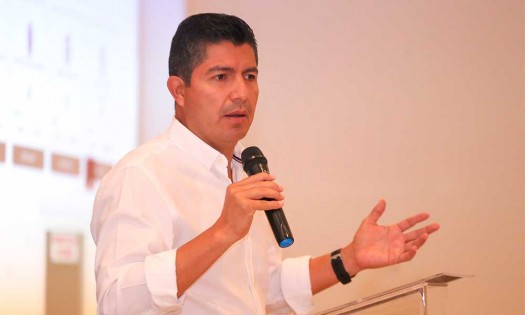 Pide equipo de Eduardo Rivera a la población no caer en fraudes sobre programas sociales 