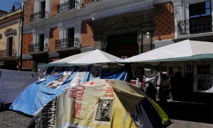 Realizarán talleres en el plantón frente al Congreso