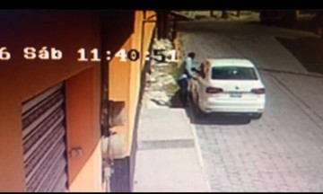 Exhibe video a ladrón de autos en Tecamachalco