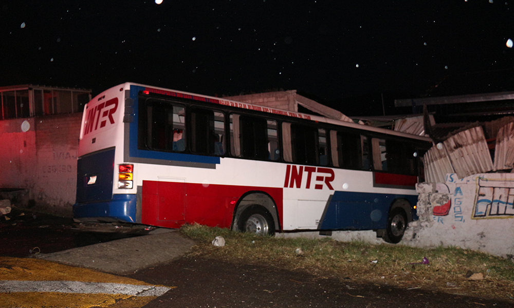 “Avería de frenos” deja tres muertos en Puebla