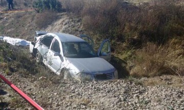 Tren embiste un auto; tres muertos