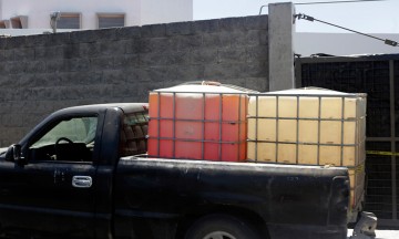 Decomisa gobierno 2 millones de litros de combustible robado