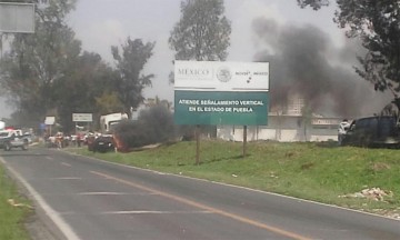 Incendian vehículo en San Lucas El Grande