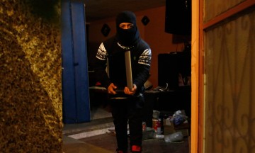 Roban carga de herramientas