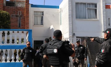 Catean en Amalucan presunto narcotiendita 