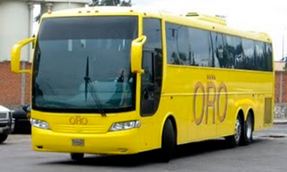 Apedrean autobús con pasajeros en Izúcar