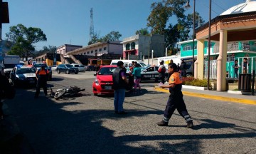 Dan llegue a motociclistas en Teziutlán