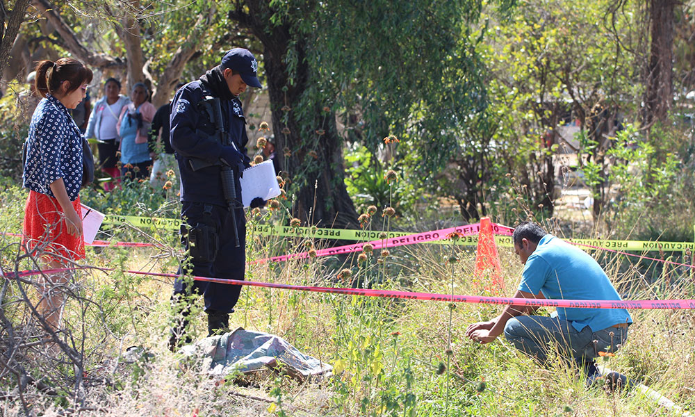 Hallan cadáver de mujer en Tecamachalco