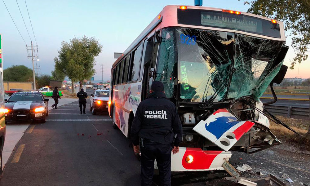 Choque deja 8 lesionados en la México-Puebla