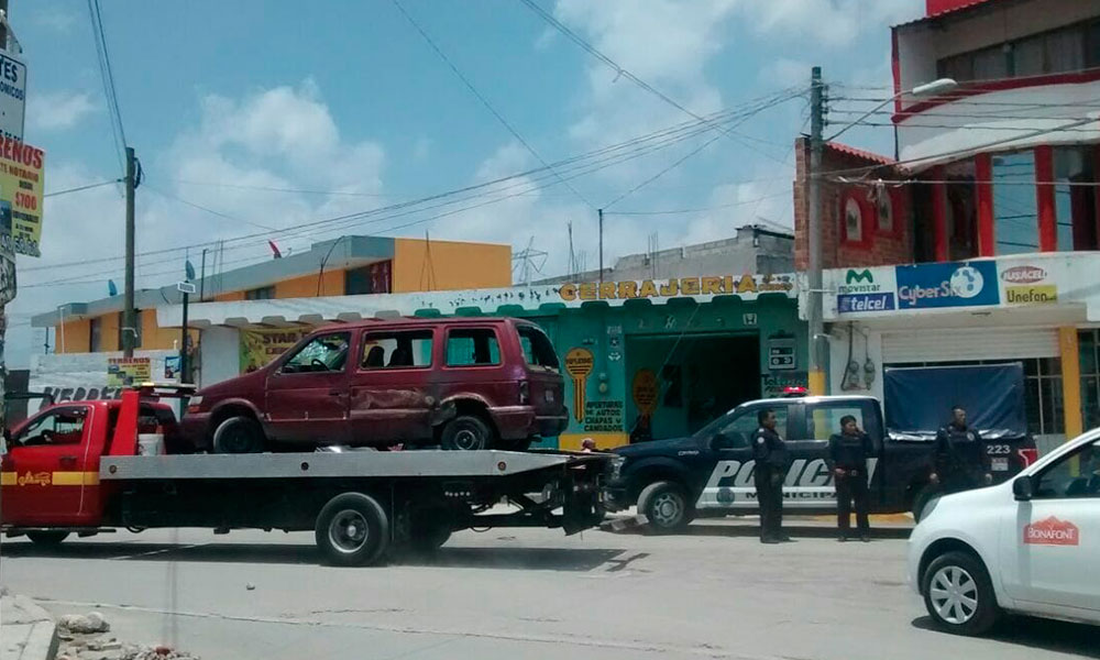 Frustran vecinos presunto rapto en Bosques de Manzanilla