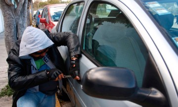 Roban par de autos en Tepeaca