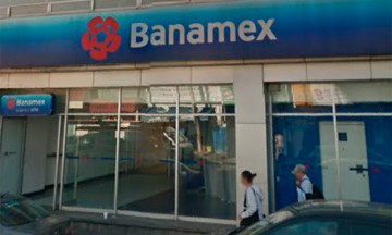 Roban tarjeta bancaria a vecina atlixquense