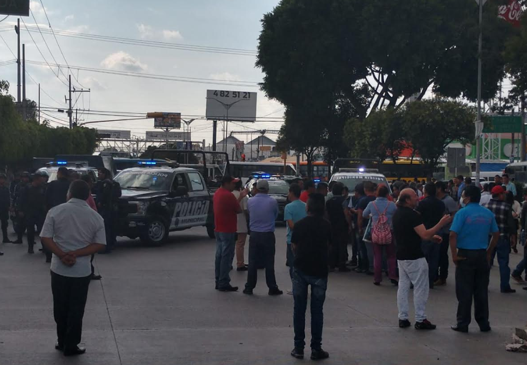 Reportan riña en Mercado Hidalgo