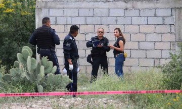 Encuentran cadáver de bebé en lote baldío de Tehuacán
