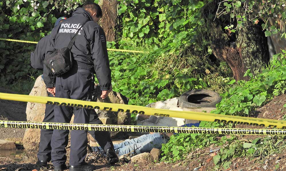 Dan con cadáver baleado en Nicolás Bravo