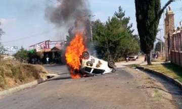 Vuelca vehículo en San Martín Texmelucan