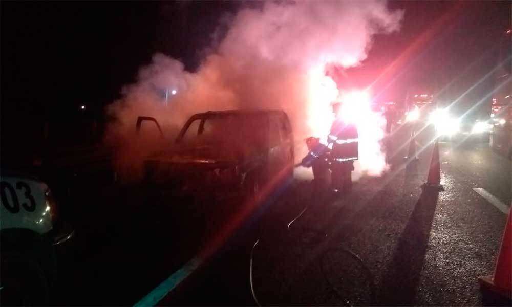 Reportan incendio en la autopista Puebla-Orizaba
