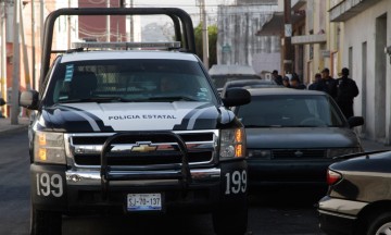 Sujetos armados recorren azoteas en Iz&uacute;car