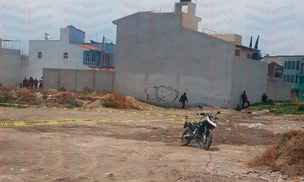 Asesinan a mujer en Texmelucan; abandonan cuerpo en lote baldío