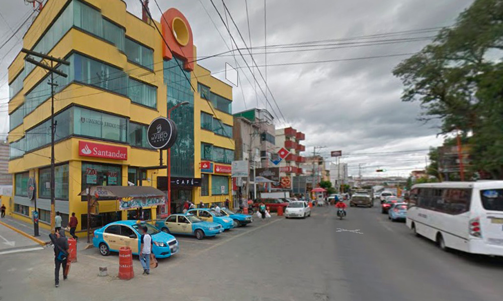 Golpean a conductor por atropellar a un vigilante