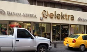Asaltan Elektra en Centro Hist&oacute;rico; se llevan los celulares