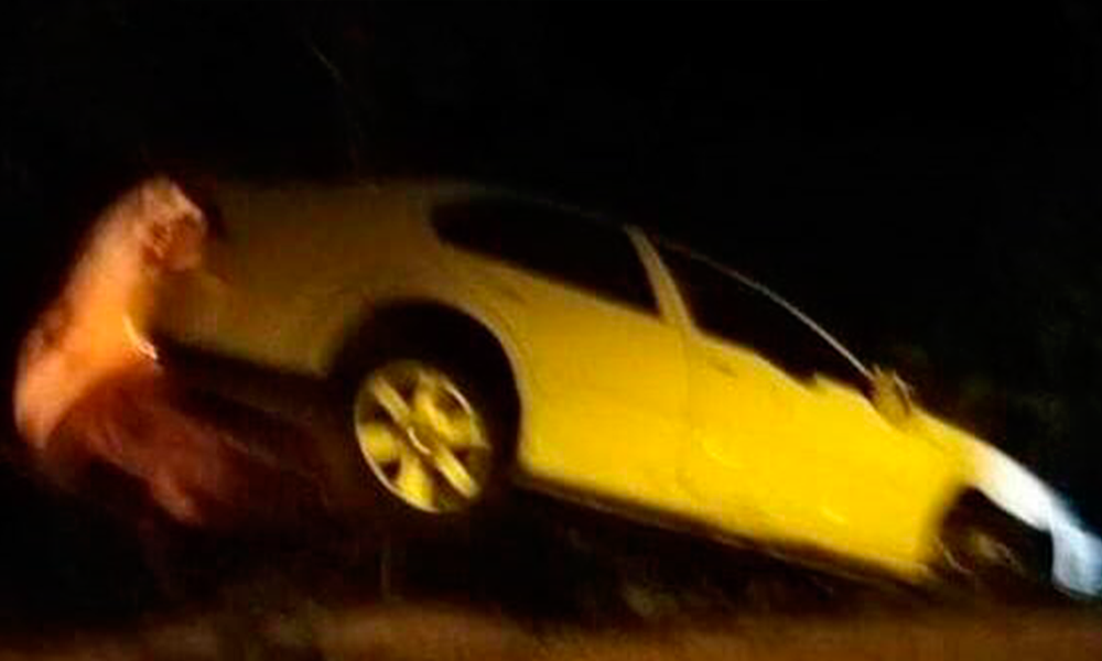 Automóvil cae en un barranco en Ayotoxco