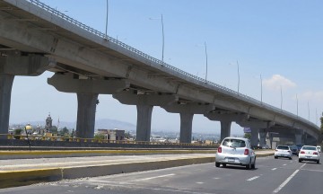 Conductor resulta ileso tras choque en la Puebla-C&oacute;rdoba