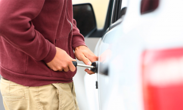 Roban auto al sacerdote de San Juan Epatlán