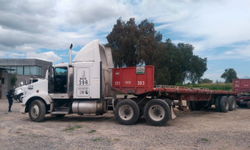 Federales recuperan 4 camiones con reporte de robo en Pino Suárez