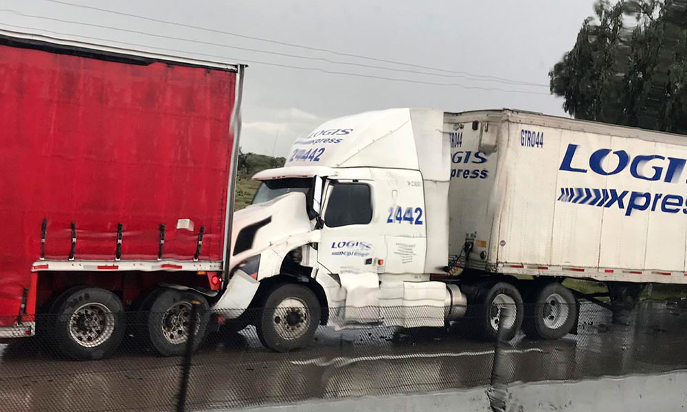 Accidente en la Puebla-Córdoba deja tremenda carambola