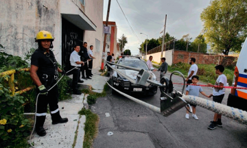 Cae a barranco mientras recolectaba PET