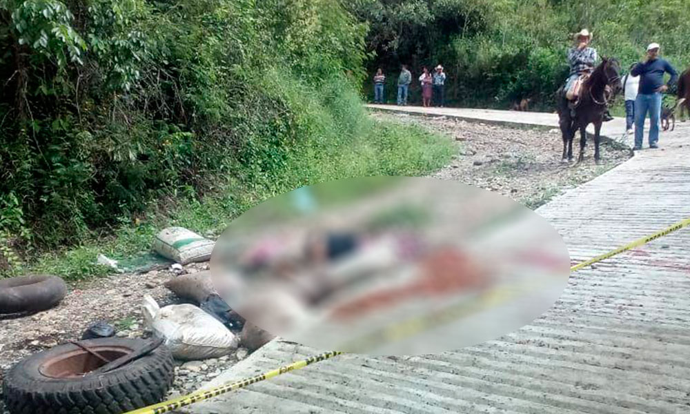 Accidente deja dos mujeres muertas y 18 heridos en Chicontla