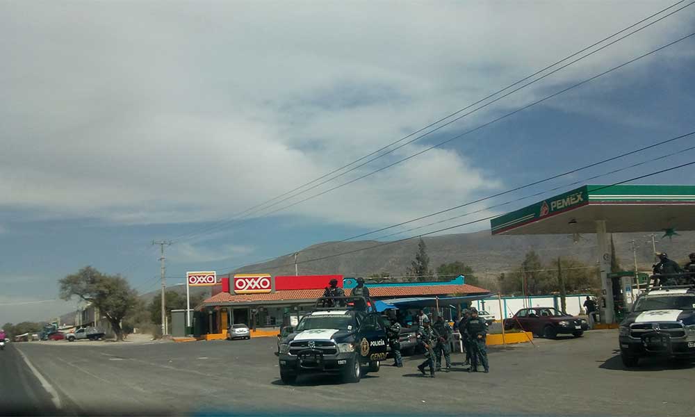 Asaltan dos tiendas y amagan a empleados en la Puebla-Tehuacán