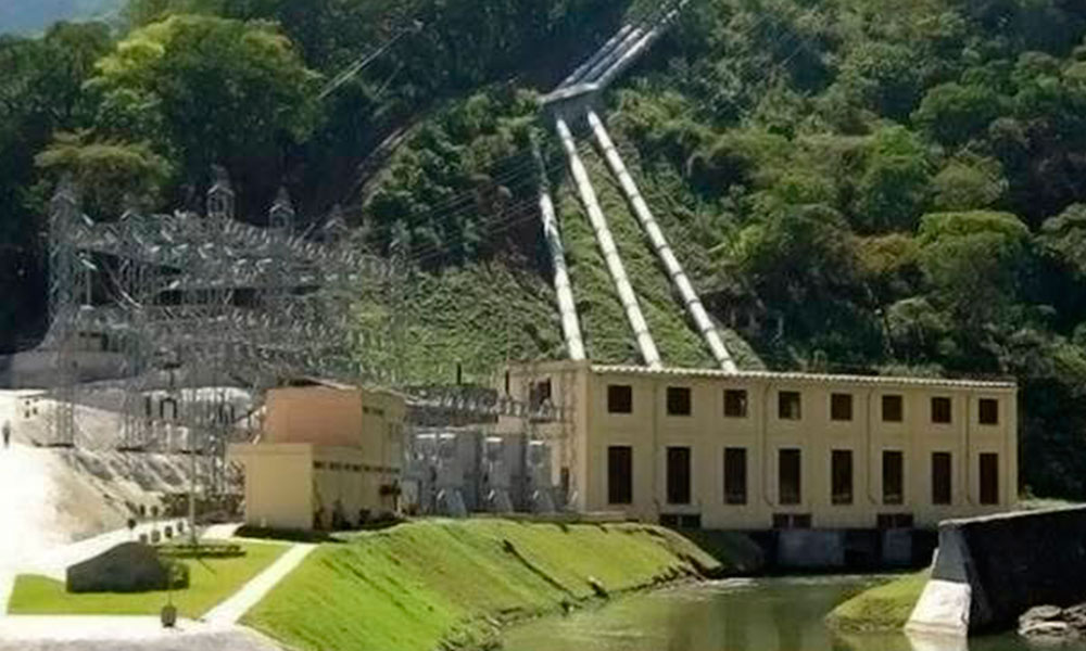 Explota transformador en la hidroeléctrica Necaxa; hay tres heridos