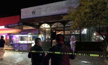 Balean taquería de Tehuacán con AK-47; hay un empleado herido