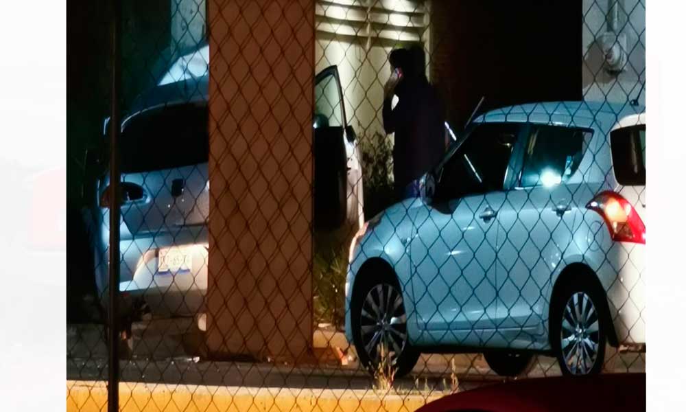 Muere tras impactarse contra un poste de luz en Mateo de Regil