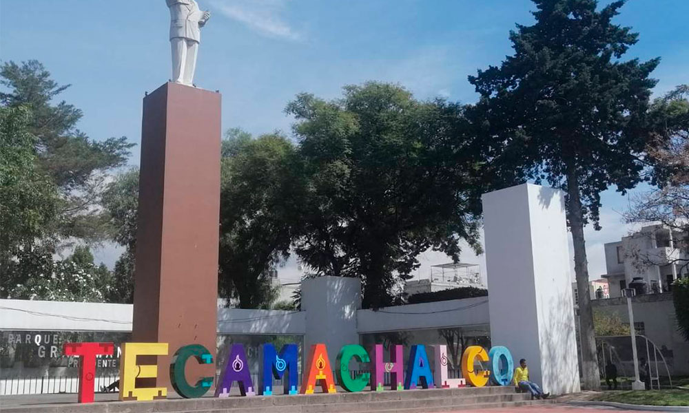 Engañan a pareja para despojarlos de 20 mil pesos en Tecamachalco