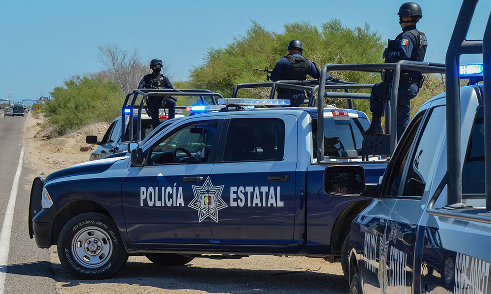 Roban tres vehículos en la Puebla-Tehuacán