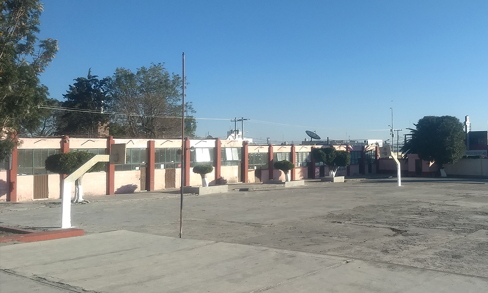 Roban secundaria en pleno centro de Tecamachalco  