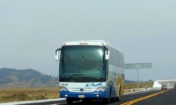 Oootra vez asaltan autobús en la pista a Libres