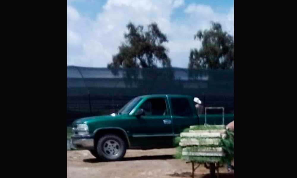 Roban camioneta cargada de cebolla en Tecalzingo